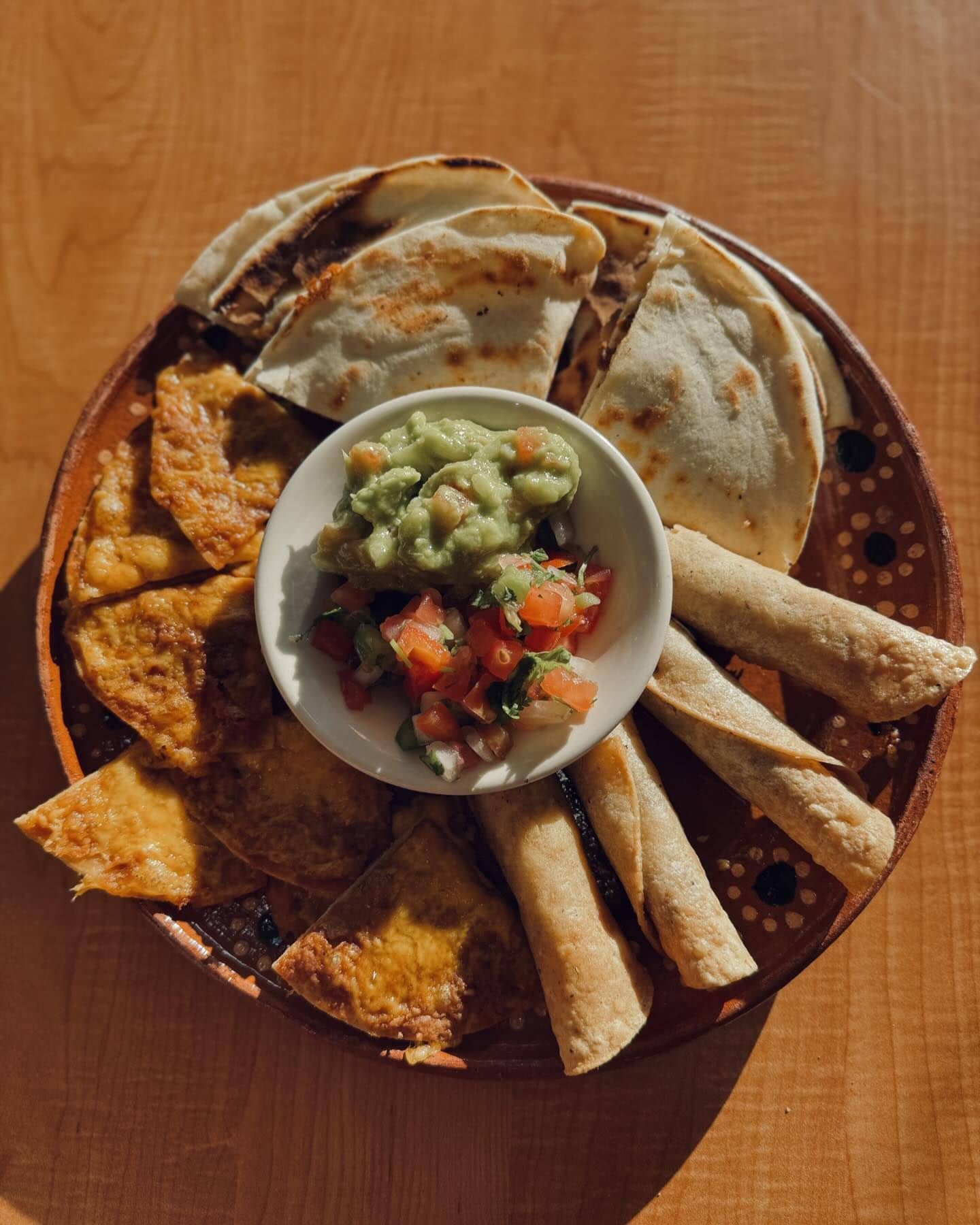 Lindo Sampler Appetizer